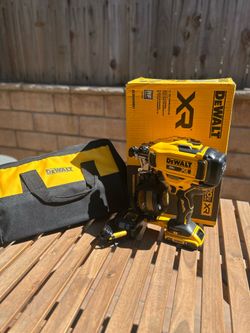 Dewalt Roofing Nailer Kit 15 Degree
