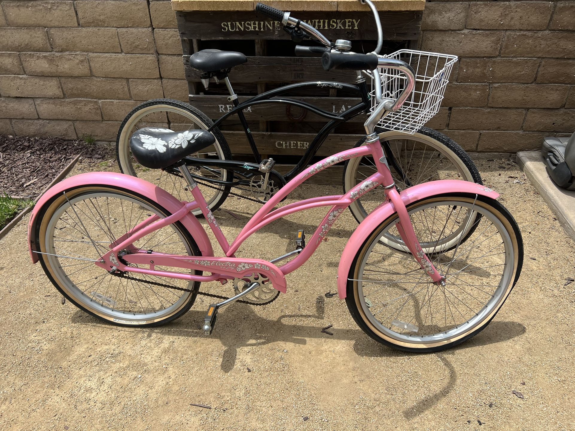 Electra Women’s Beach Cruiser Bicycle