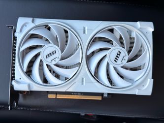 MSI GeForce RTX 5060 8G VENTUS 2X OC WHITE – Used - Like New