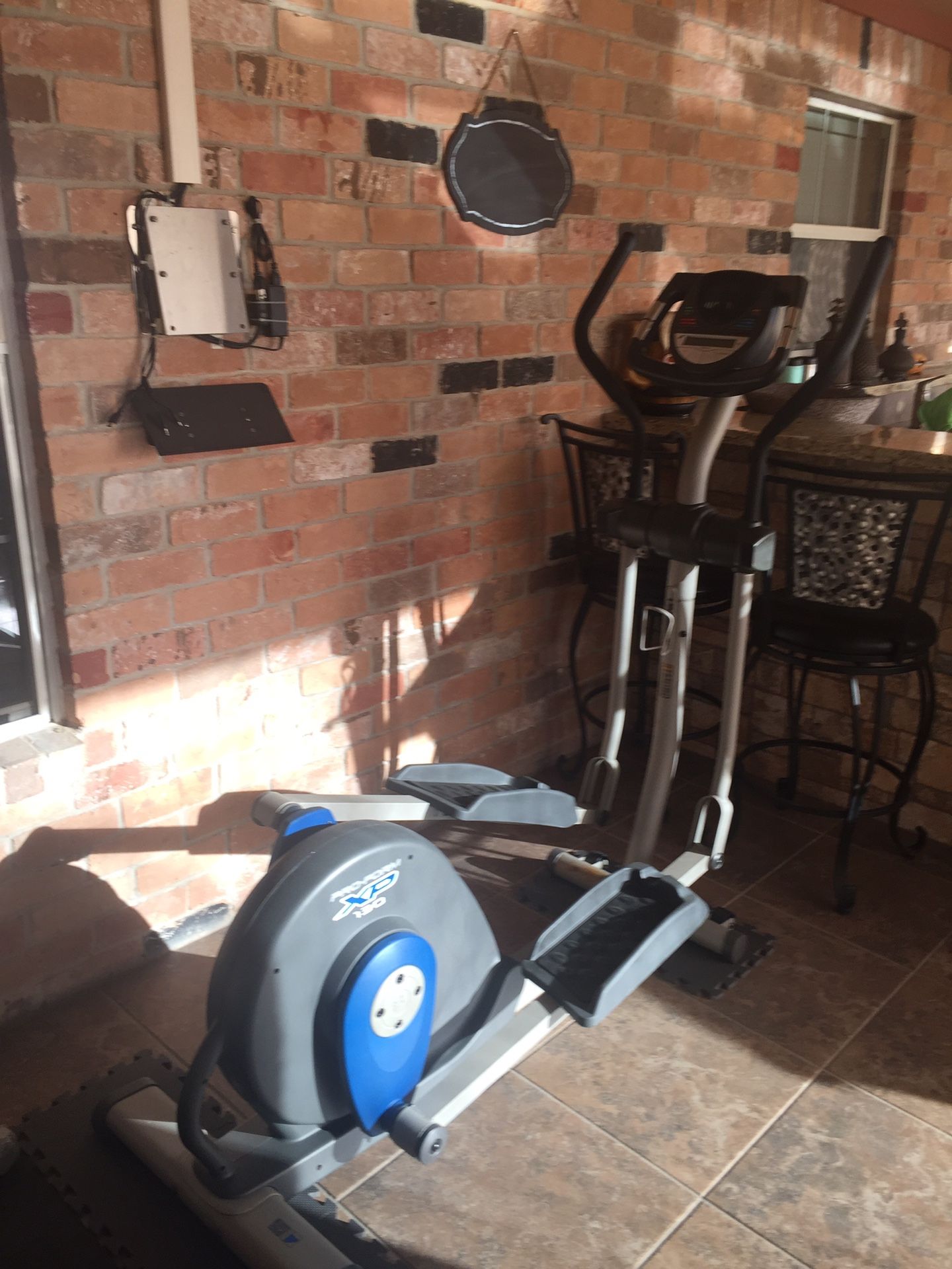 Home Gym WEIDER 1200 and Elliptical PRO-PORM XP 130
