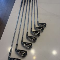 Taylormade M2 - RH Golf Club Iron Set