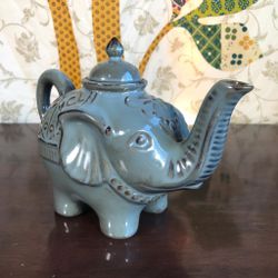 Pier 1 One Imports Elephant Green Glazed Stoneware Teapot Trunk Up Good Luck