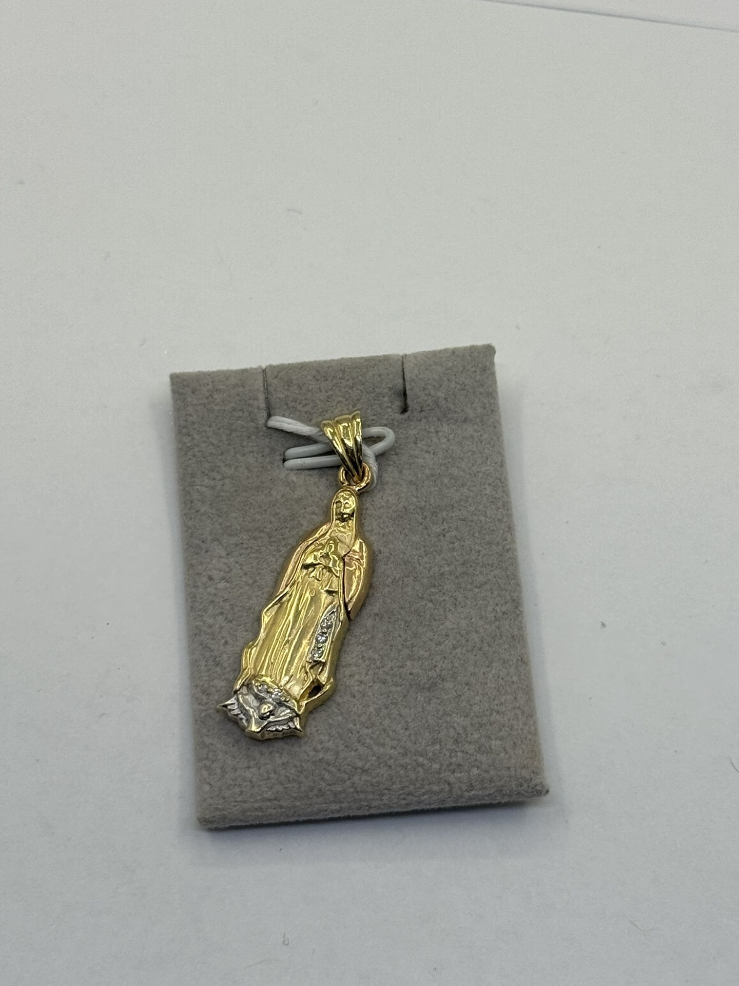 5 pendants 