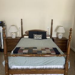 Queen Bed - Mattress And Boxspring 