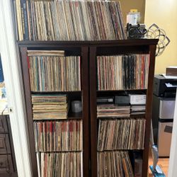1000’s of Lp, vinyls or records.