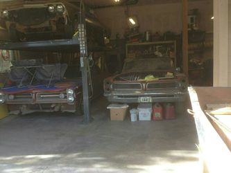 Pontiac 1963 and 1964 parts