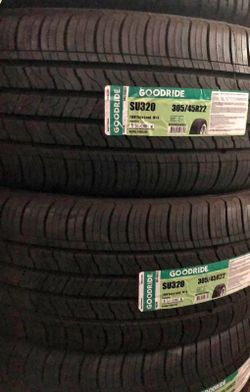 305/45/22 Set Of Tires