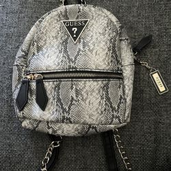 Guess Backpack With Wallet