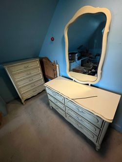 Girl’s Bedroom Set + Kitchen Table and 3 Chairs + Coffee Table