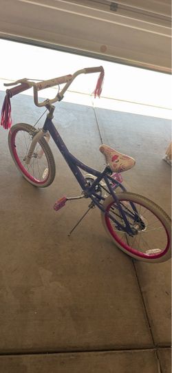 Girls bike