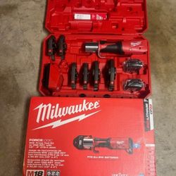 Milwaukee M18 Pro Press 