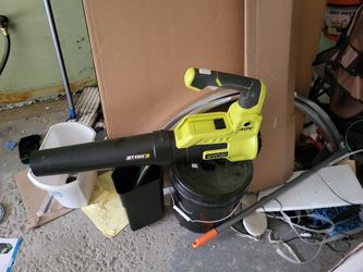 Lead Blower RYOBI 40V TOOL ONLY