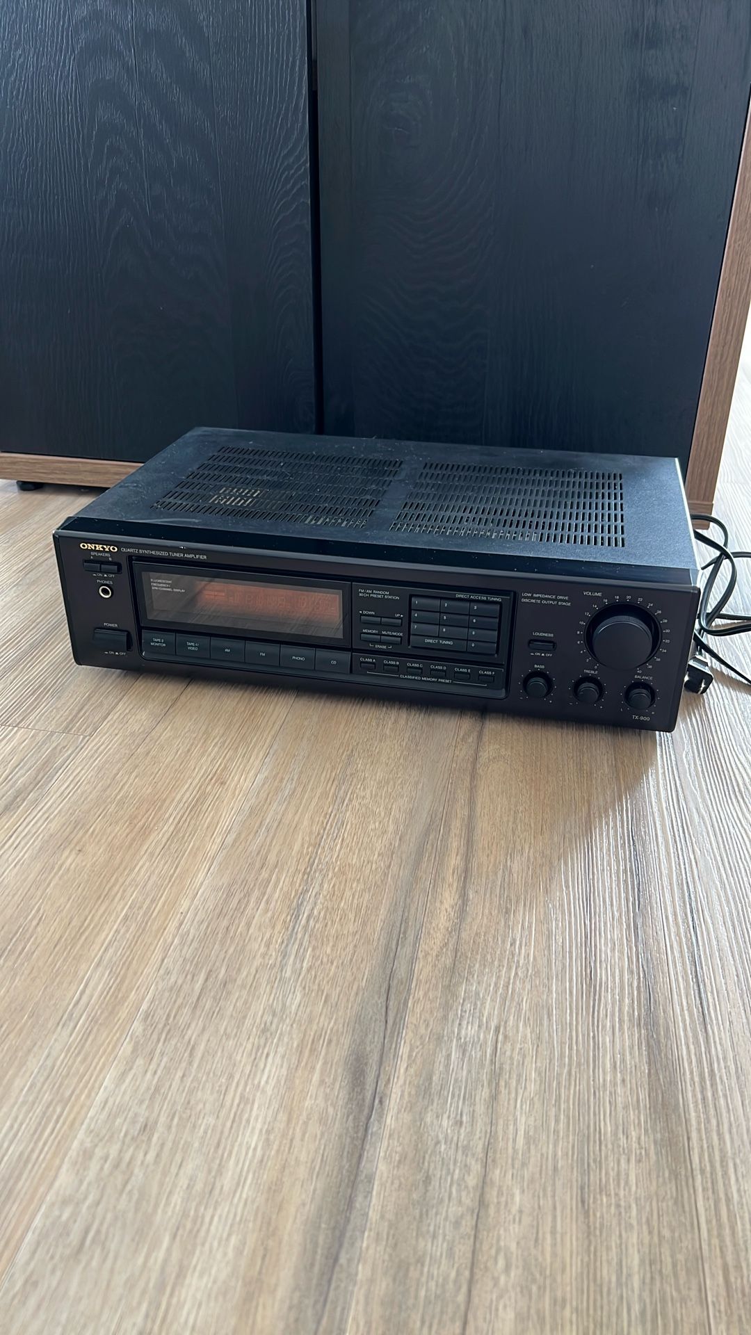 Vintage Onkyo AM/FM Stereo Receiver TX-900