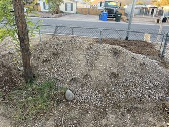 FREE GRAVEL/ DIRT