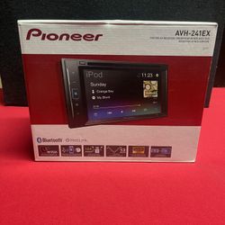Pioneer Double Din Stereo