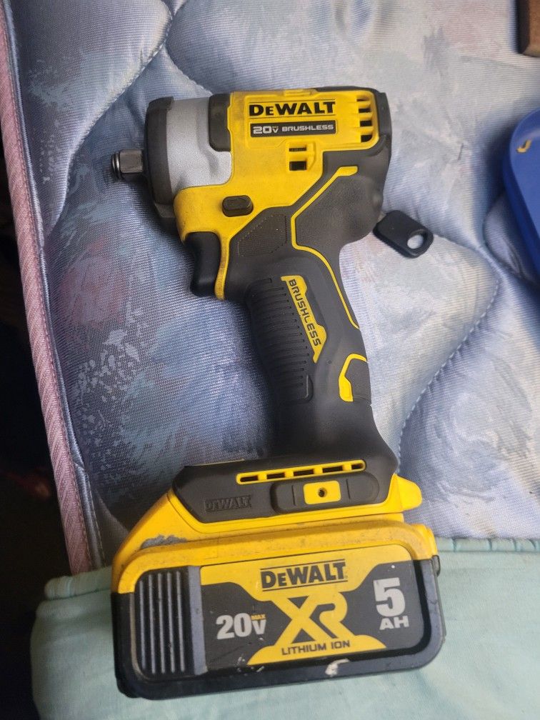 Lightly Used 1/2 Inch Impact Dewalt