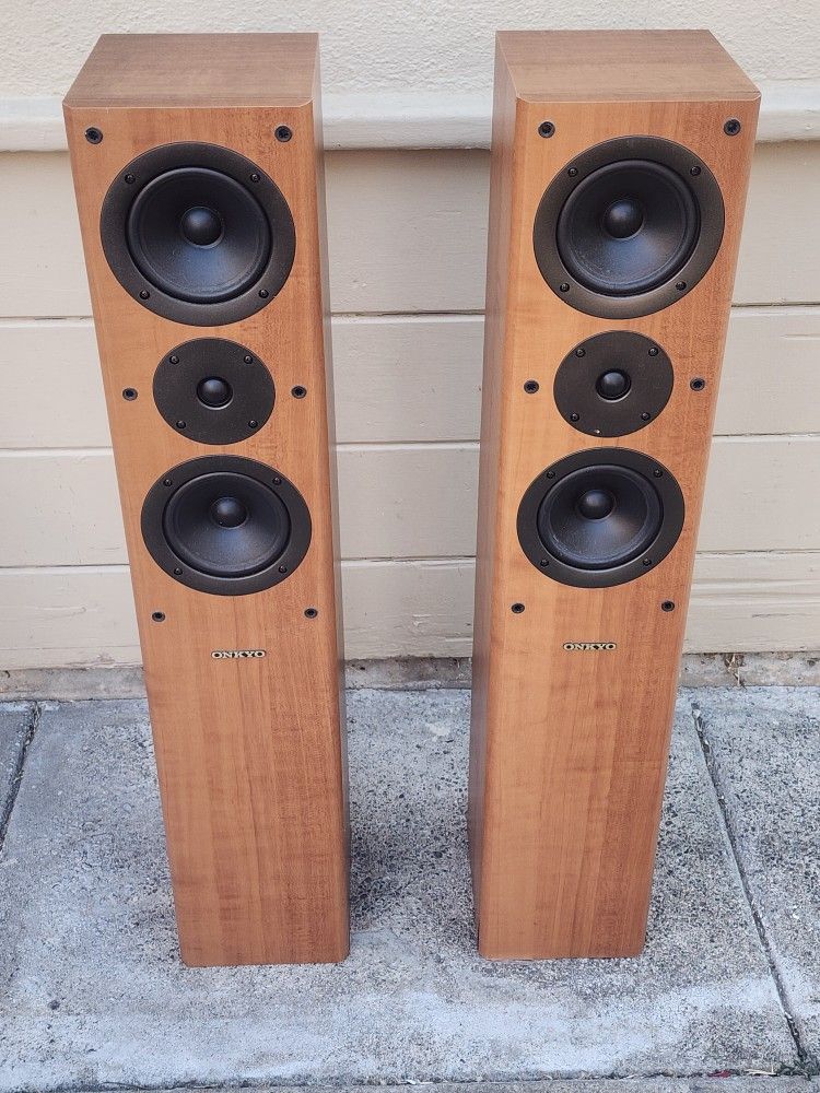 ONKYO TOWER HOME STEREO SPEAKERS