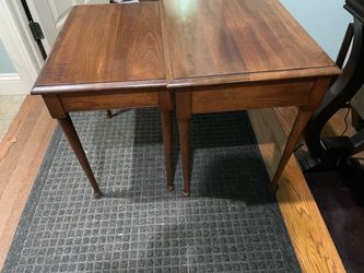 Pair of end tables
