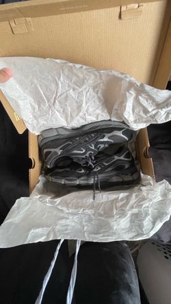 ASICS Sneakers Gray Black Lace-Up