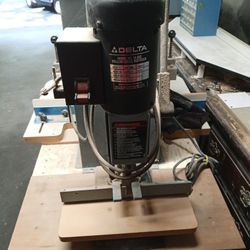 Delta Mortise Machine With Tools
