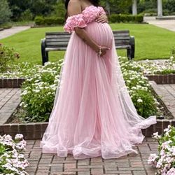 Pink maternity dress 