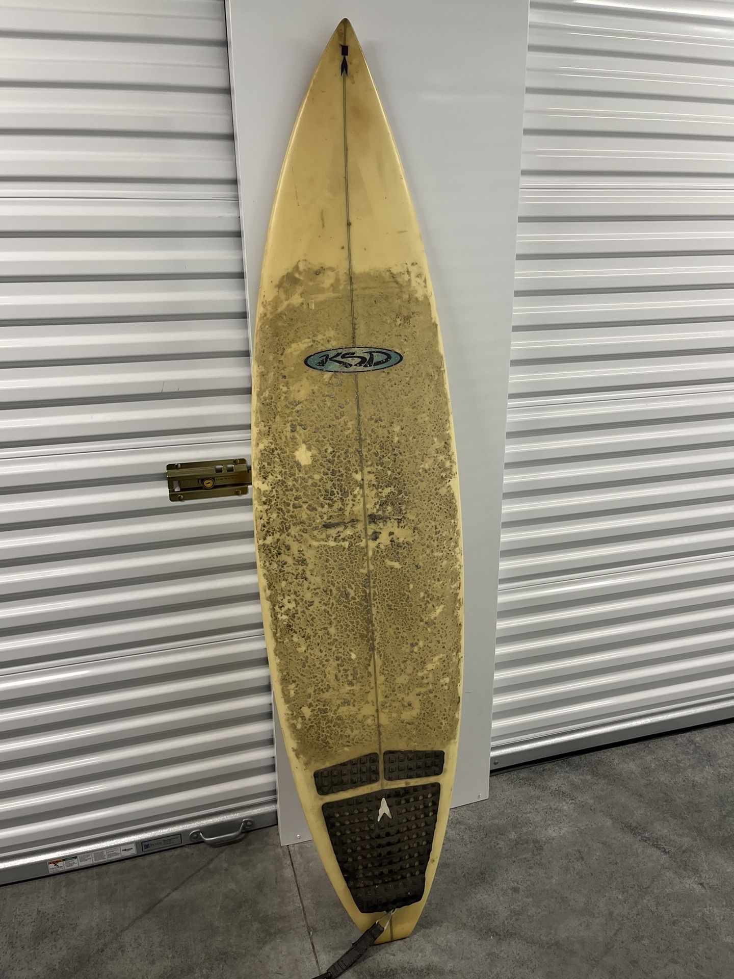 KSD Surfboard 6’6” Slight V