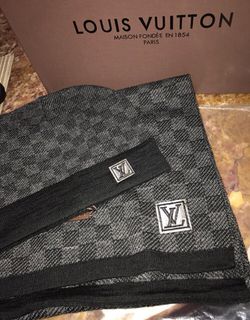 Louis Vuitton Beanie Hat Scarf Set Of 4