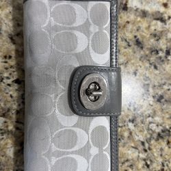 Couch Wallet