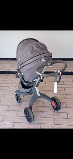 Stokke Xplory stroller bundle-type setup (seat + bassinet)