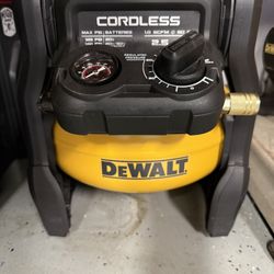 Dewalt Cordless Compressor 20v/Flexvolt
