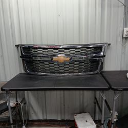 2015 2016 2017 2018 2019 2020 CHEVY TAHOE SUBURBAN OEM GRILLE CHROME (contact info removed)4
