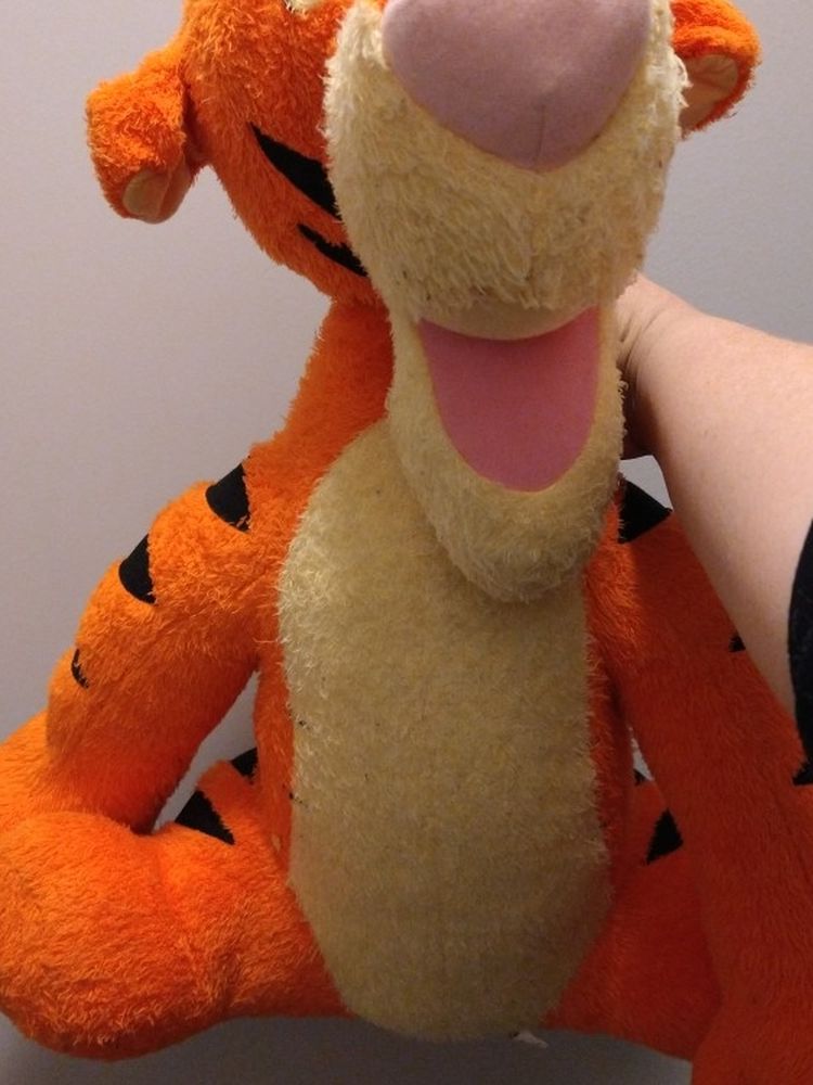 Giant Tigger Plusj