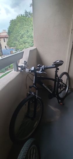 Rockrider 26" Aluminum Mountain Bike – 21 Speed + Accessories