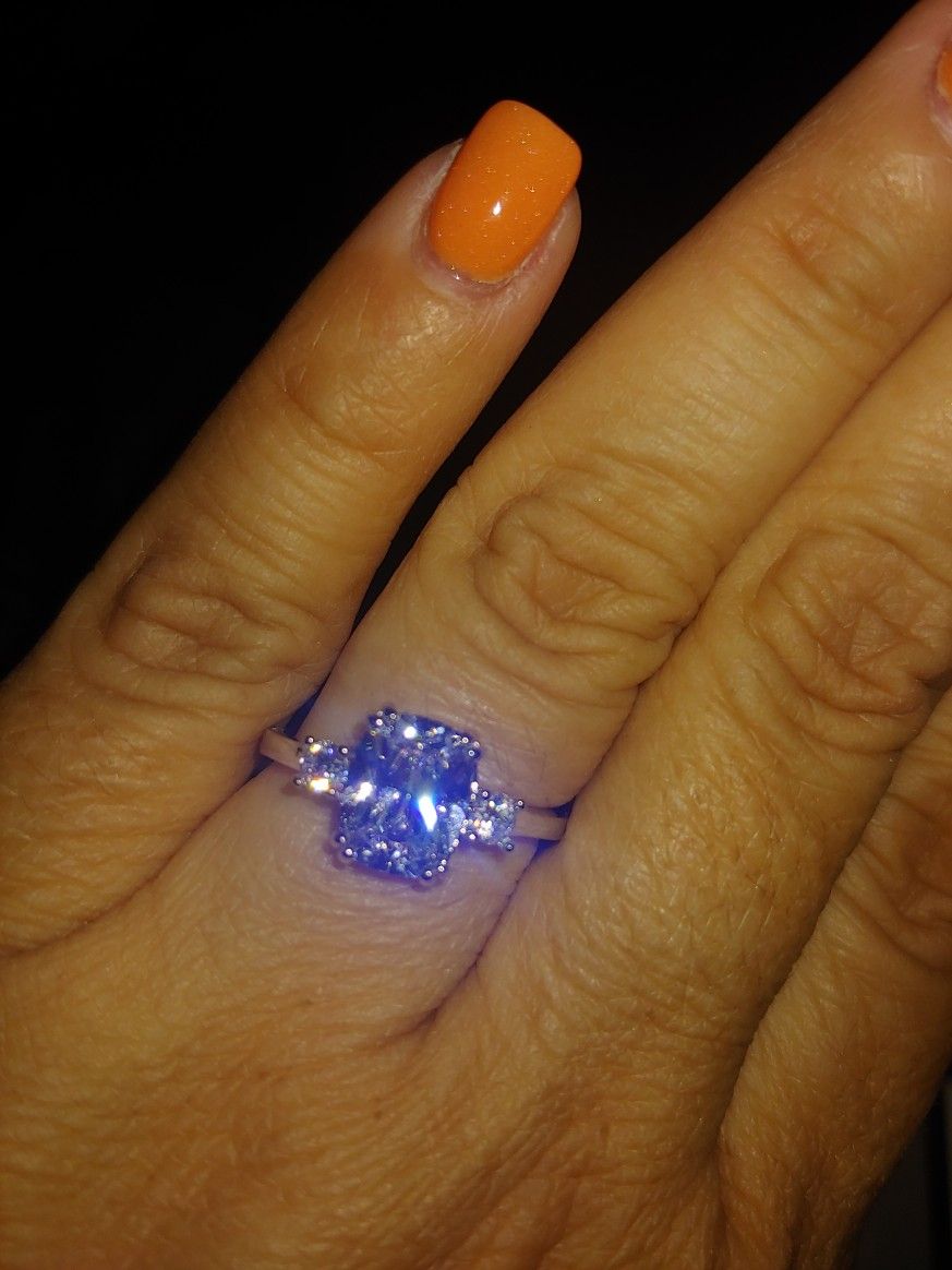 Size 8 Woman's Ring