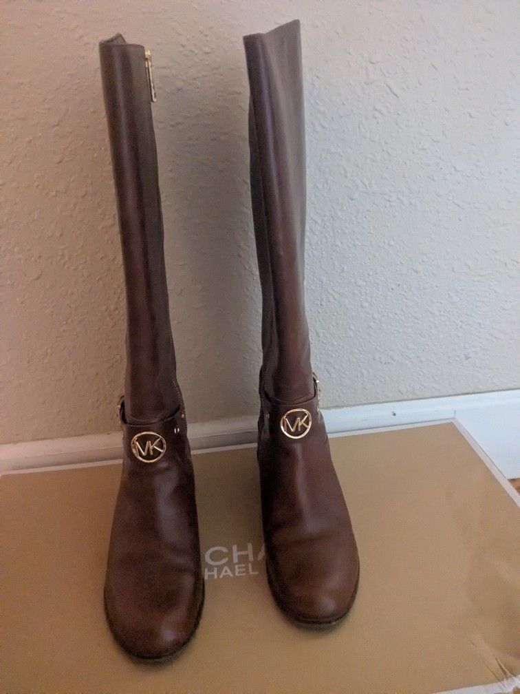 Micheal Kors Women Camel Leather Boots