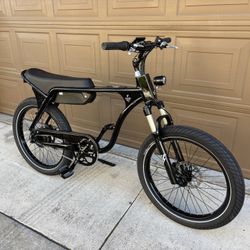 ELECTRIC BIKE Model J 14Amp Hour Battery Only 12 Miles On Bike