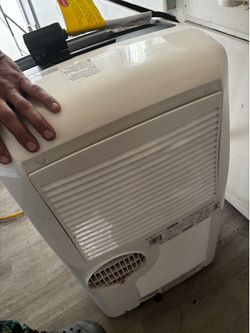 Air conditioning portable unit Delonghi Pinguino phone and app compatible