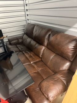 Living room furniture $1,000
