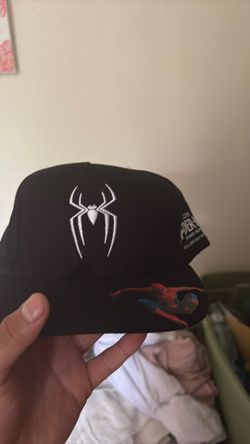 Spider man hat