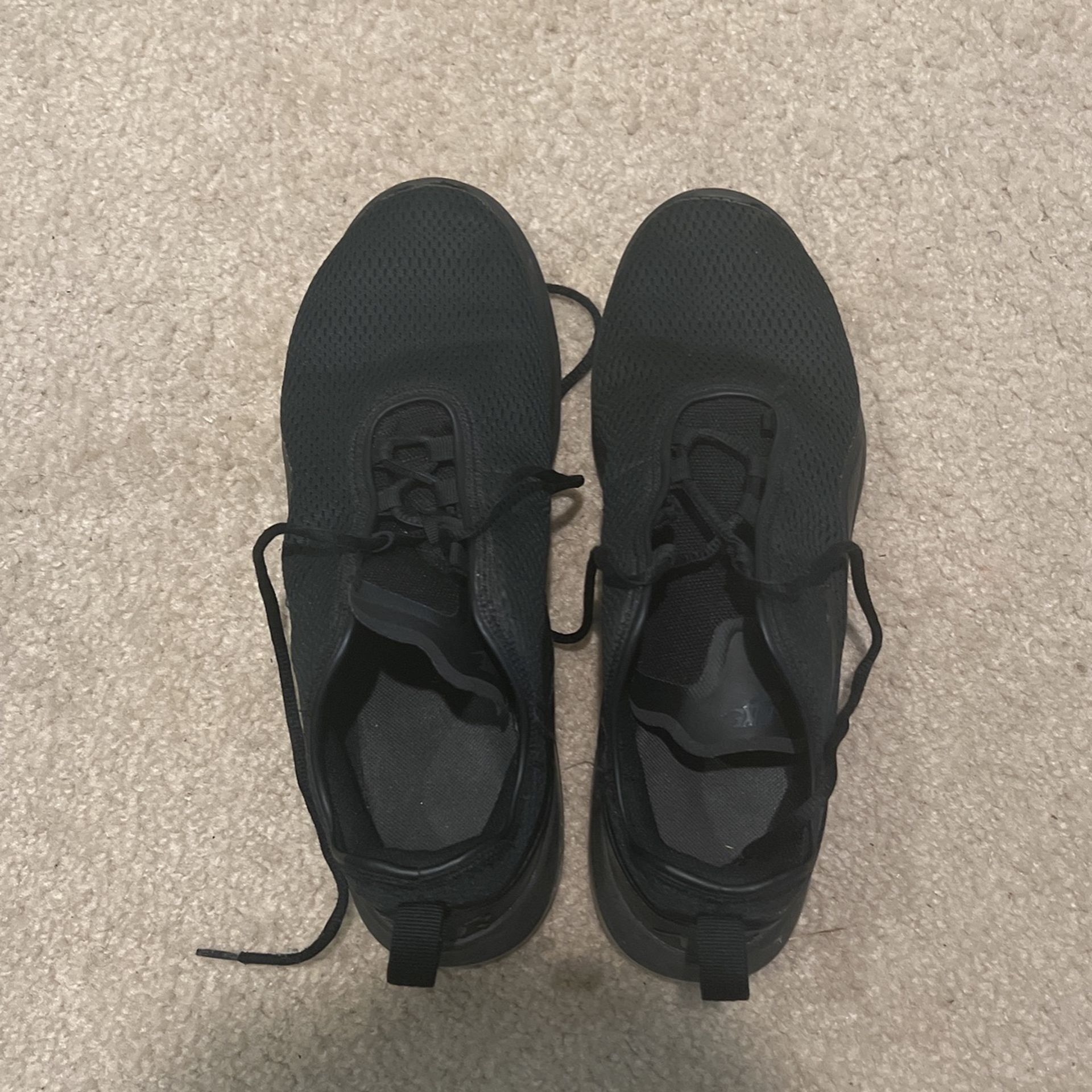 Black Nike Shoes Size 12