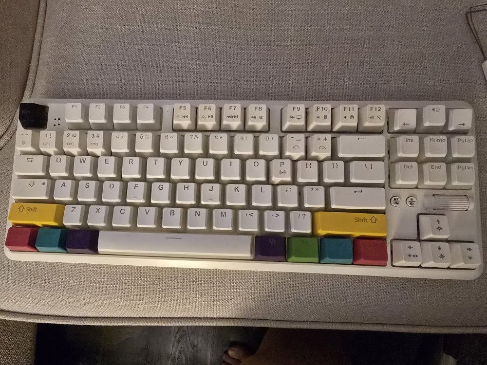 Mechanical Keyboard K870T Bluetooth and Wired