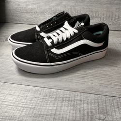 Brand New Comfy Cush Old Sko Mens Size 8 