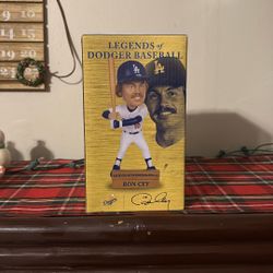 Unopened Ron Cey Legends Of Dodgers Bobble Head
