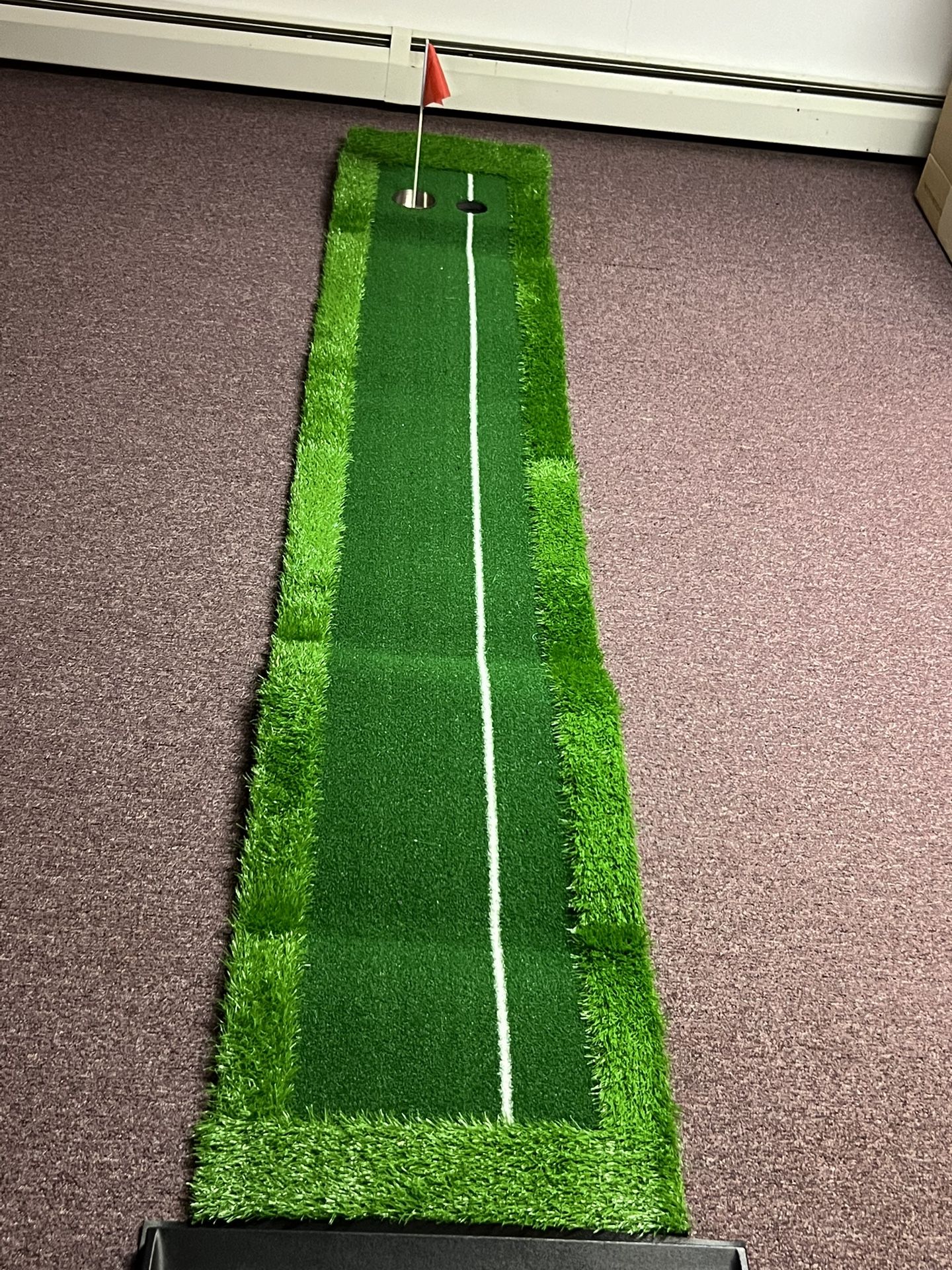 Indoor Putting green