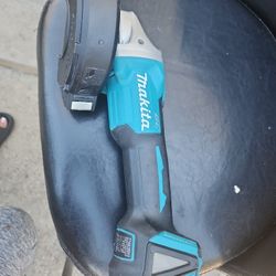 Makita XAG04 Brushless Grinder for Sale in Inglewood CA OfferUp
