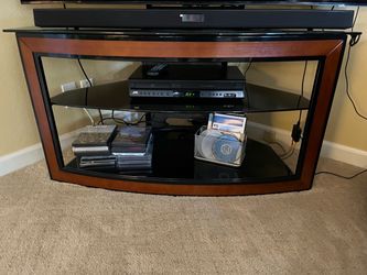 Corner TV stand