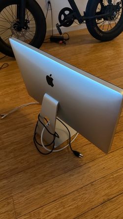 Apple Thunderbolt Display 27