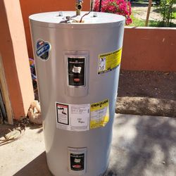 Electric Water Heater 50 Gal In Good Condition And Warranty Works Great 19th Ave And Baseline 