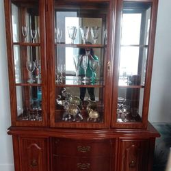 China cabinet 