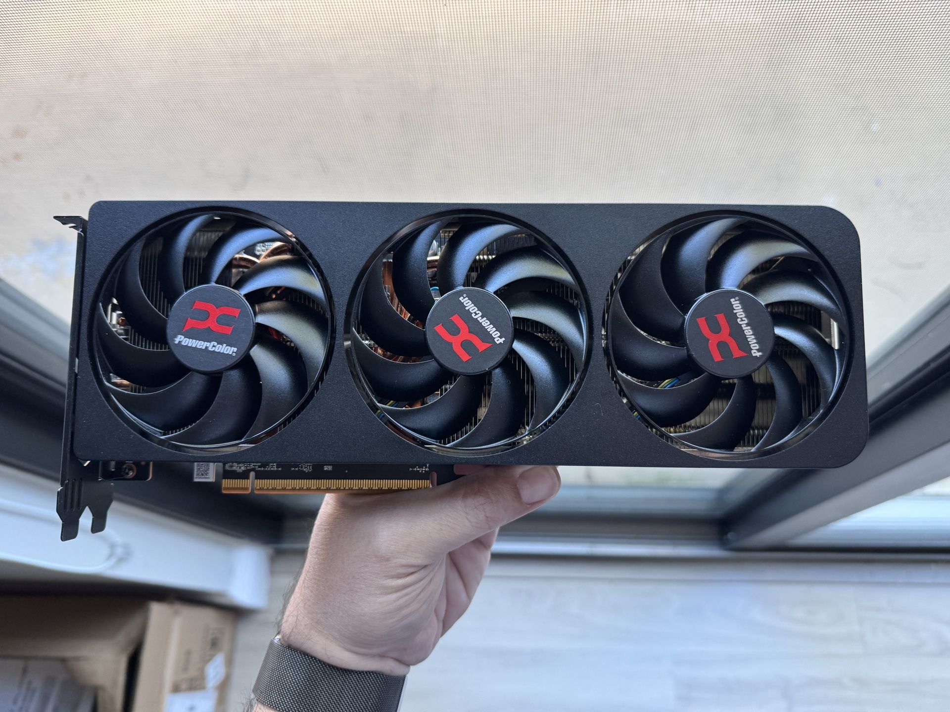 Power Color Reaper - AMD Radeon RX 9070XT